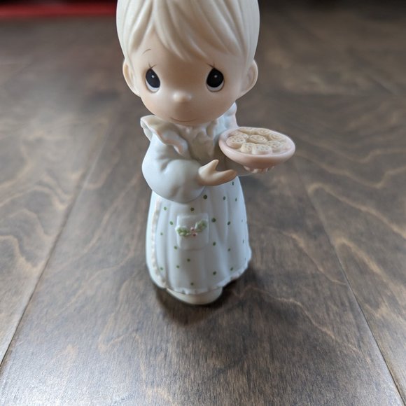 Precious Moments - Picture 8 of 10